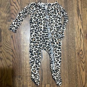 Posh Peanut leopard print ruffled footie.